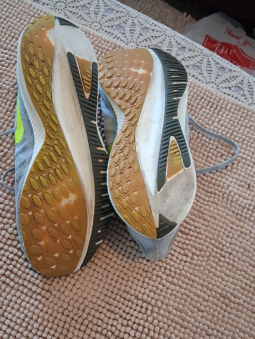 Nike Light Gray and Lime Men's Running Shoes